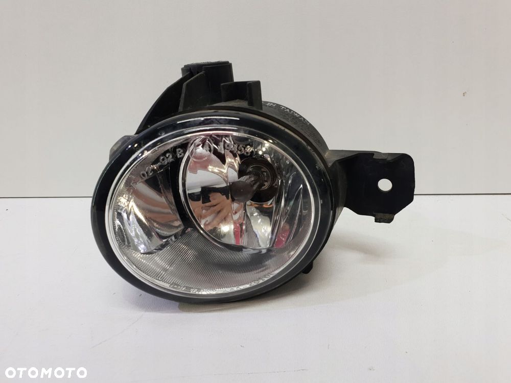 MITSUBISHI PAJERO SPORT II HALOGEN LED LEWY H1164211 - 1