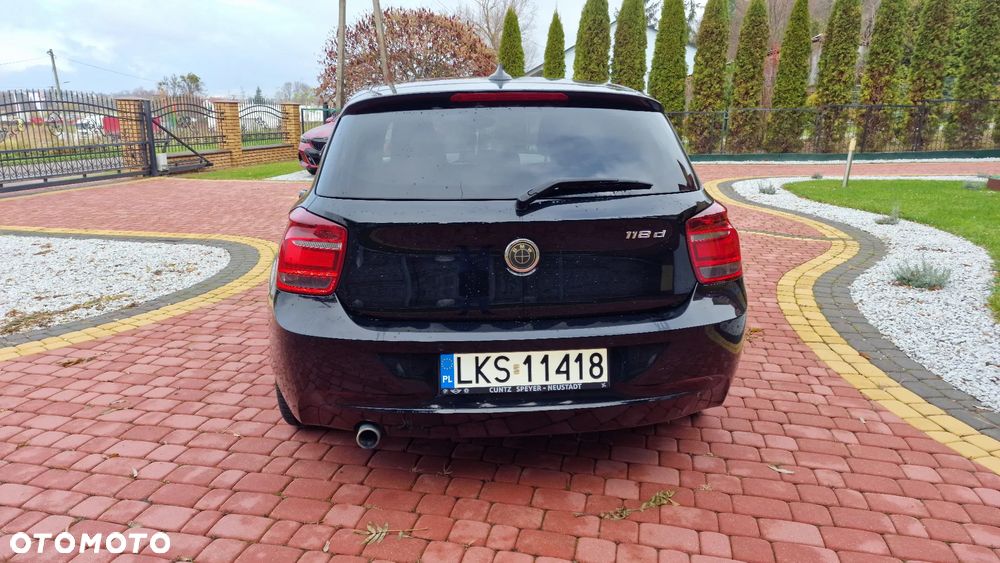 BMW Seria 1 118d - 4