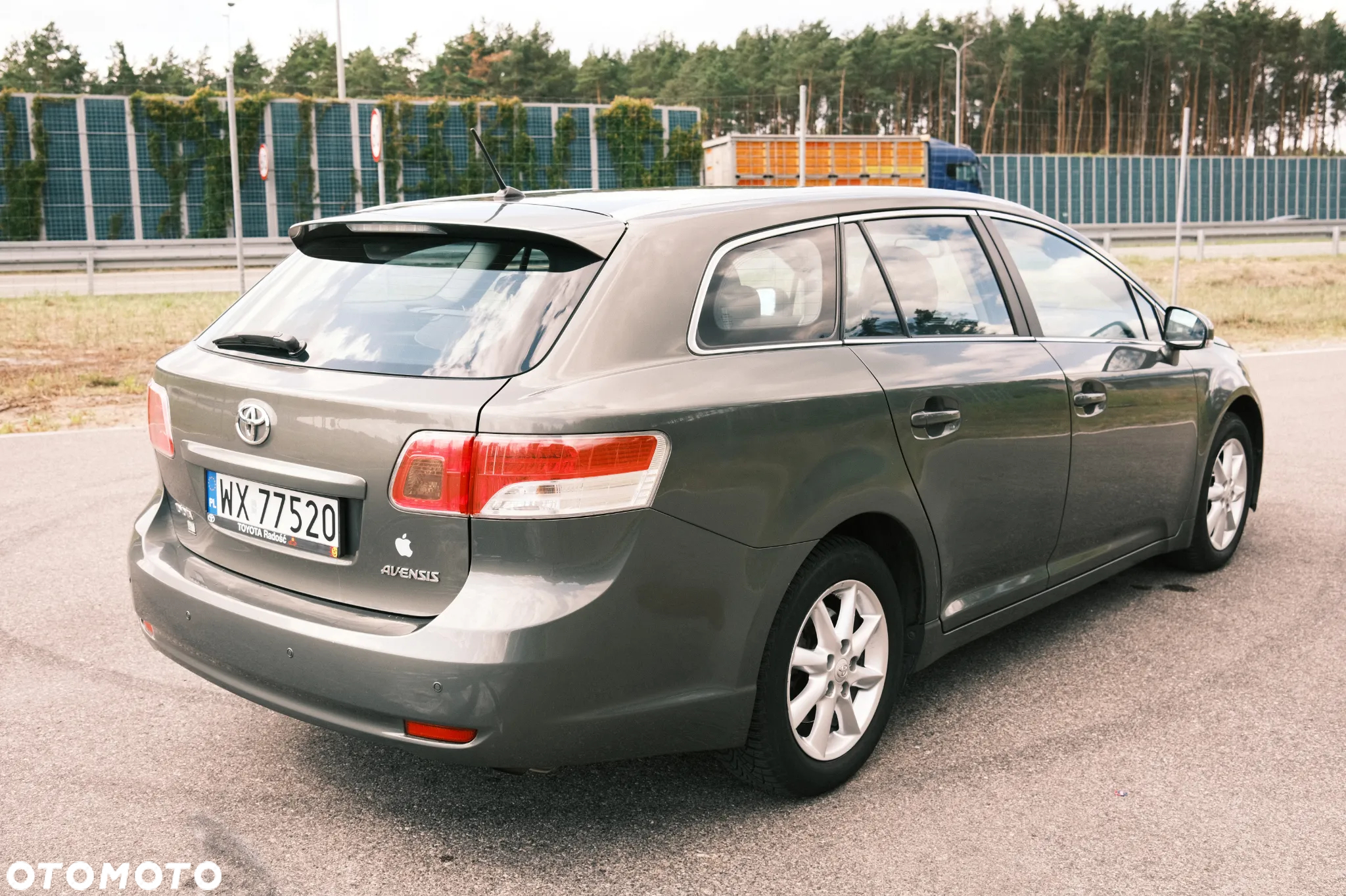 Toyota Avensis 1.8 Sol - 4