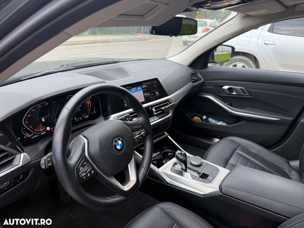 BMW Seria 3 320i AT - 9
