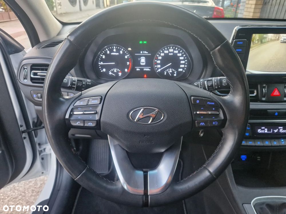 Hyundai i30 - 19