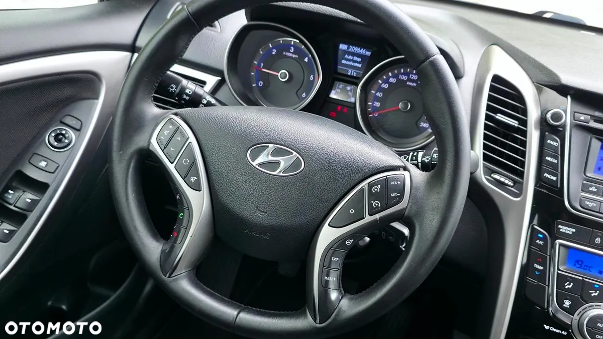 Hyundai i30 - 34
