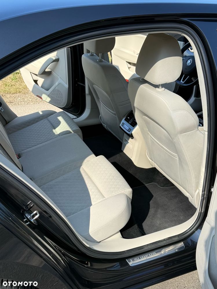 Skoda Superb 1.8 TSI Style - 9