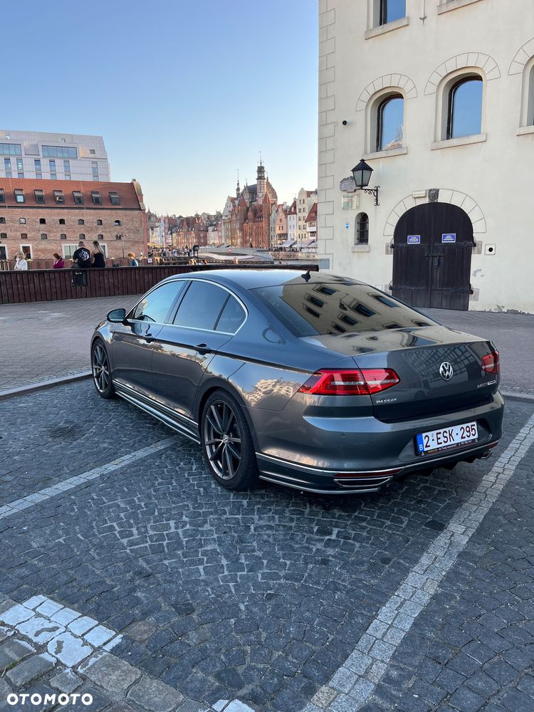Volkswagen Passat - 15