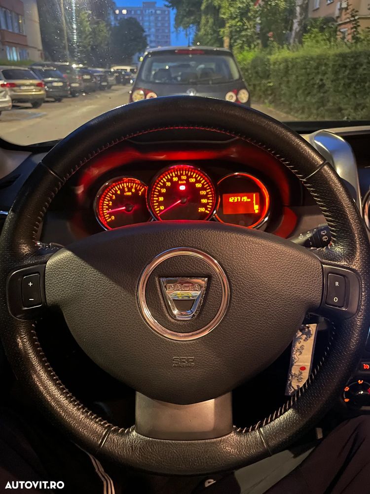 Dacia Duster 1.6 SCe Prestige jante 16" - 8