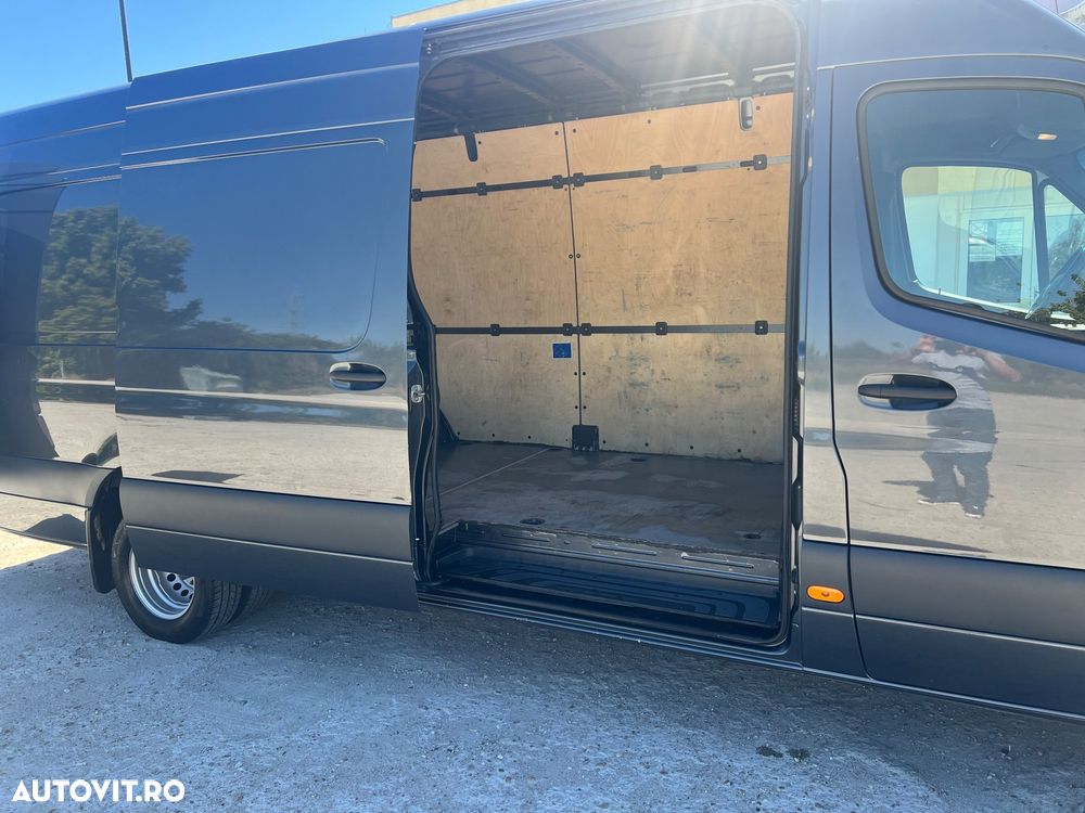 Mercedes-Benz Sprinter - 9