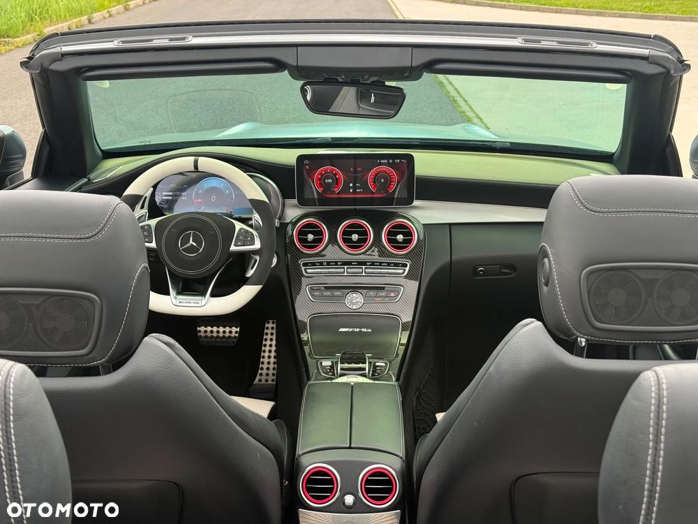 Mercedes-Benz Klasa C AMG 63 S AMG Speedshift 7G-MCT - 24