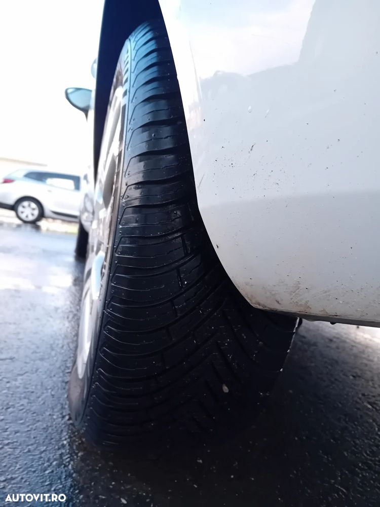 Ford Fiesta 1.25 Celebration - 8