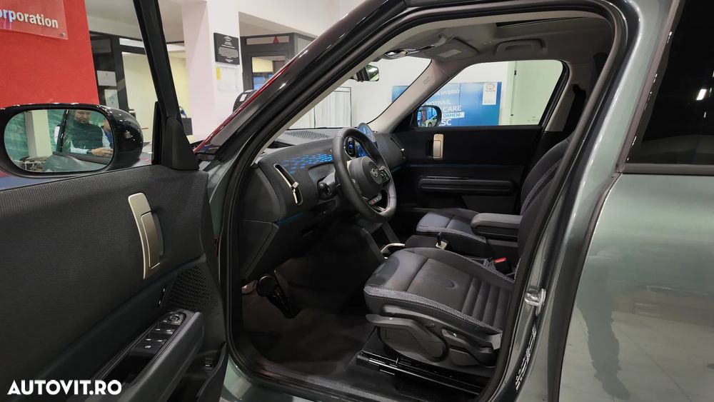 Mini Countryman S ALL4 Classic Trim - 11