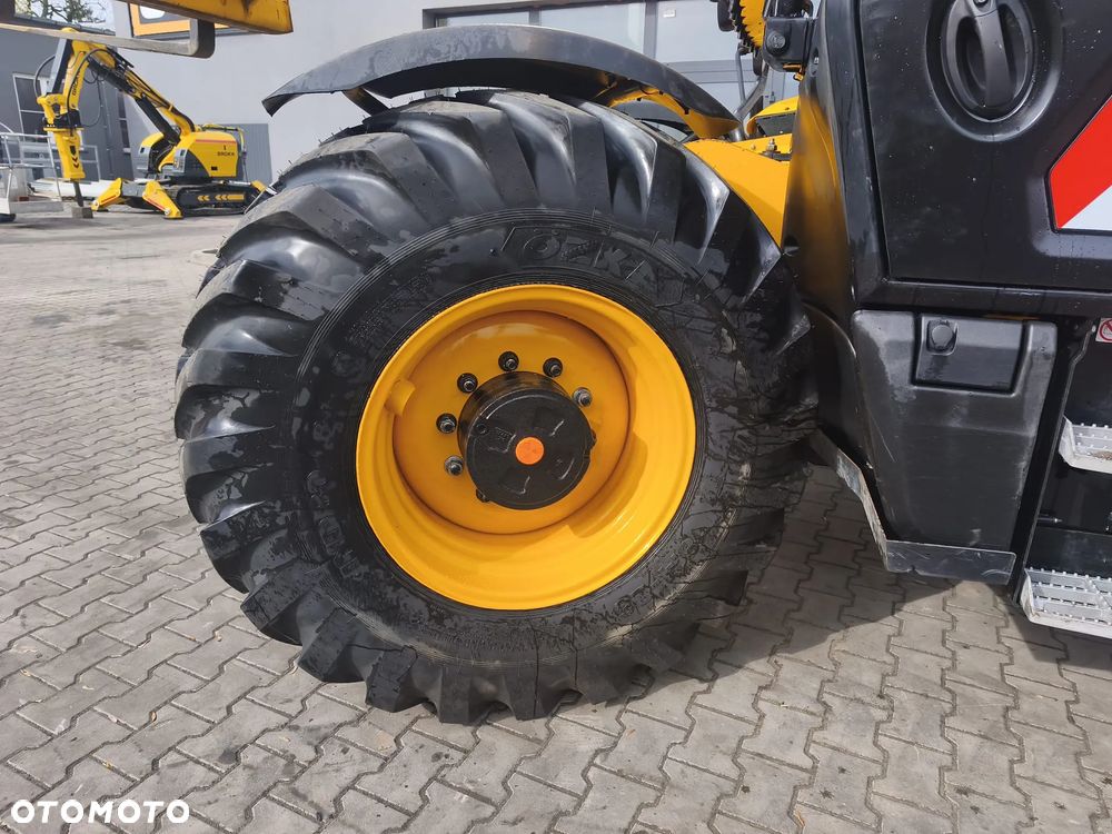 JCB 560-80 - 11