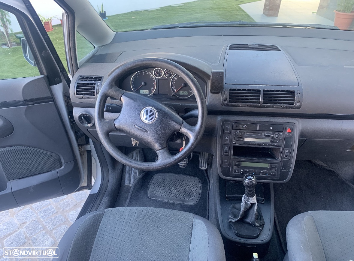 VW Sharan 1.9 TDi Trendline - 3