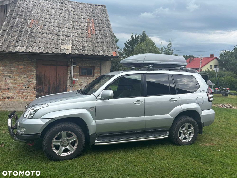 Toyota Land Cruiser - 1