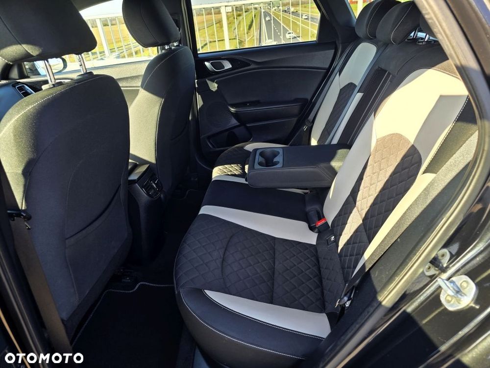 Kia Ceed 1.6 CRDi GT Line - 6