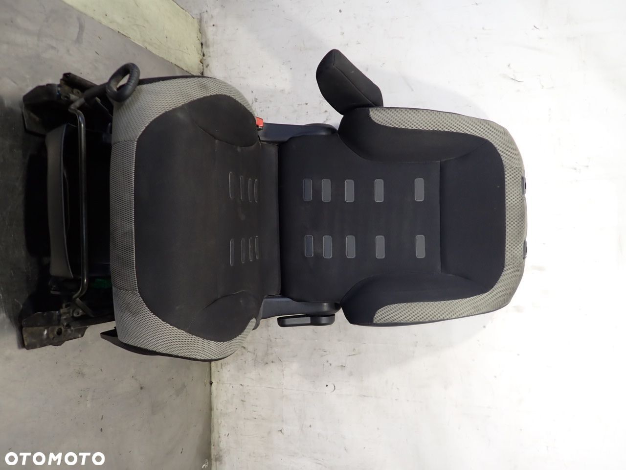 FOTEL KIEROWCY CITROEN BERLINGO II 1.6 LIFT - 1
