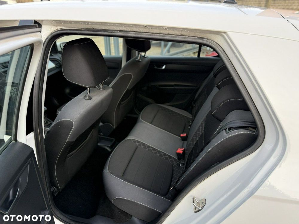 Skoda Fabia - 16