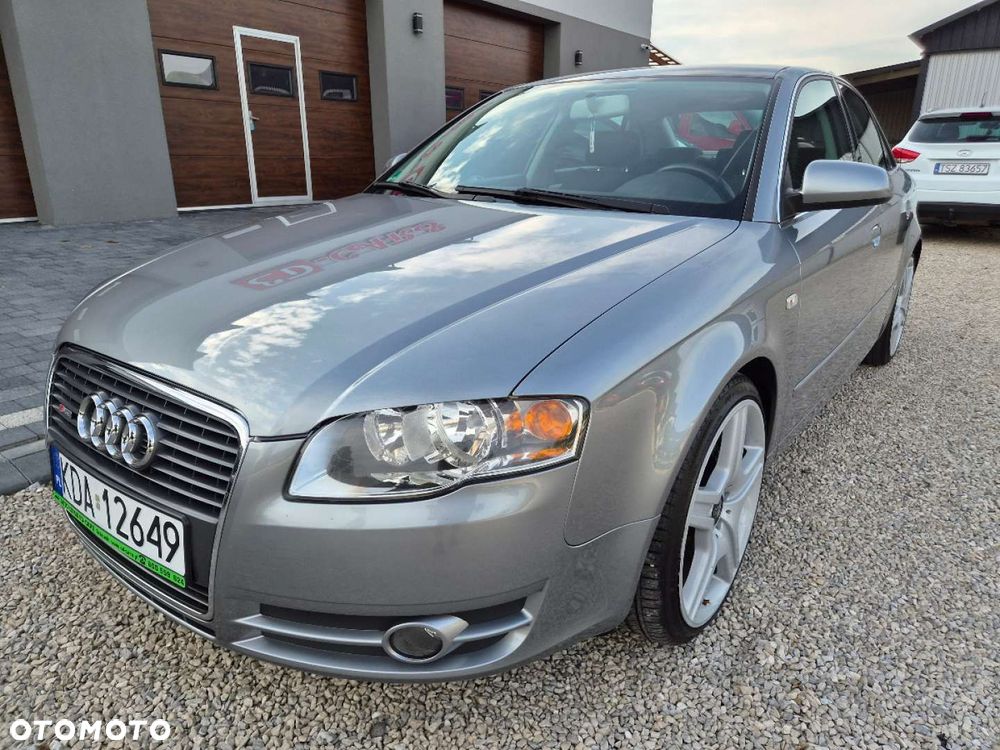 Audi A4 Limousine - 3