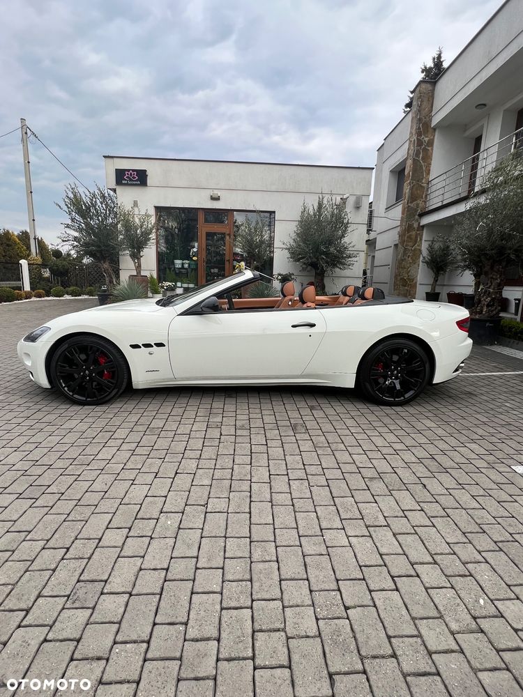 Maserati GranTurismo S Automatik - 10