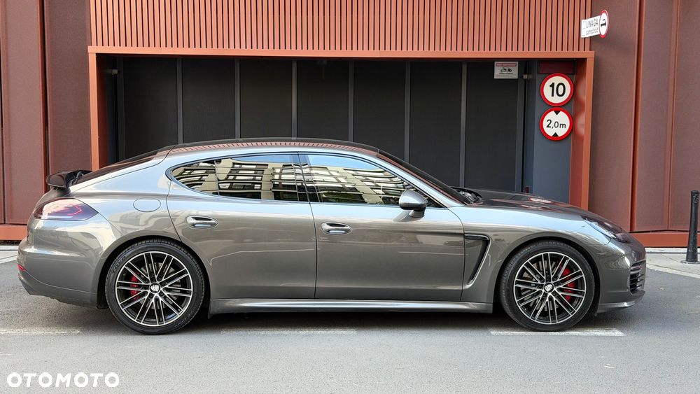 Porsche Panamera 2013 photo 4