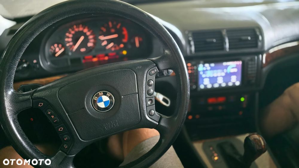 BMW Seria 5 - 31