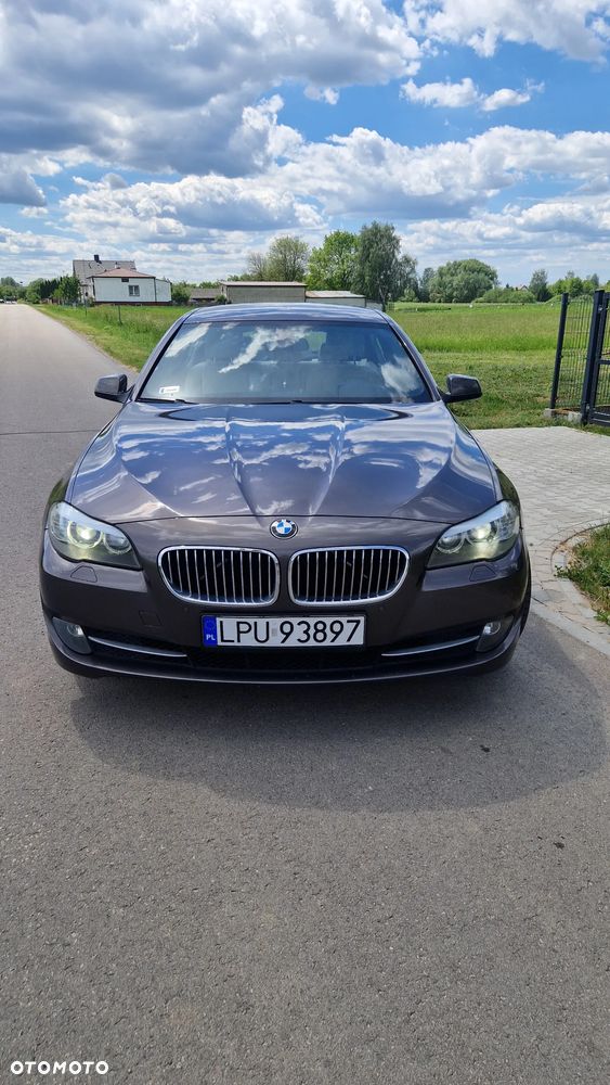 BMW Seria 5 525d - 2