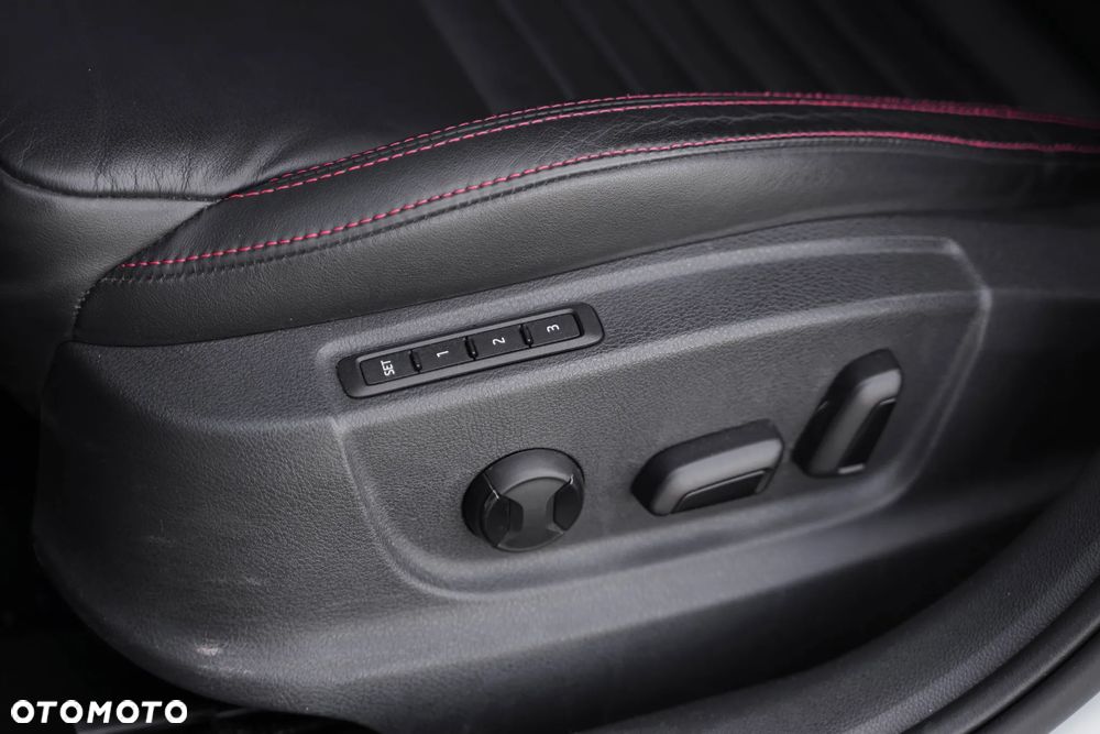 Skoda Octavia 2.0 TDI 4x4 RS DSG - 27