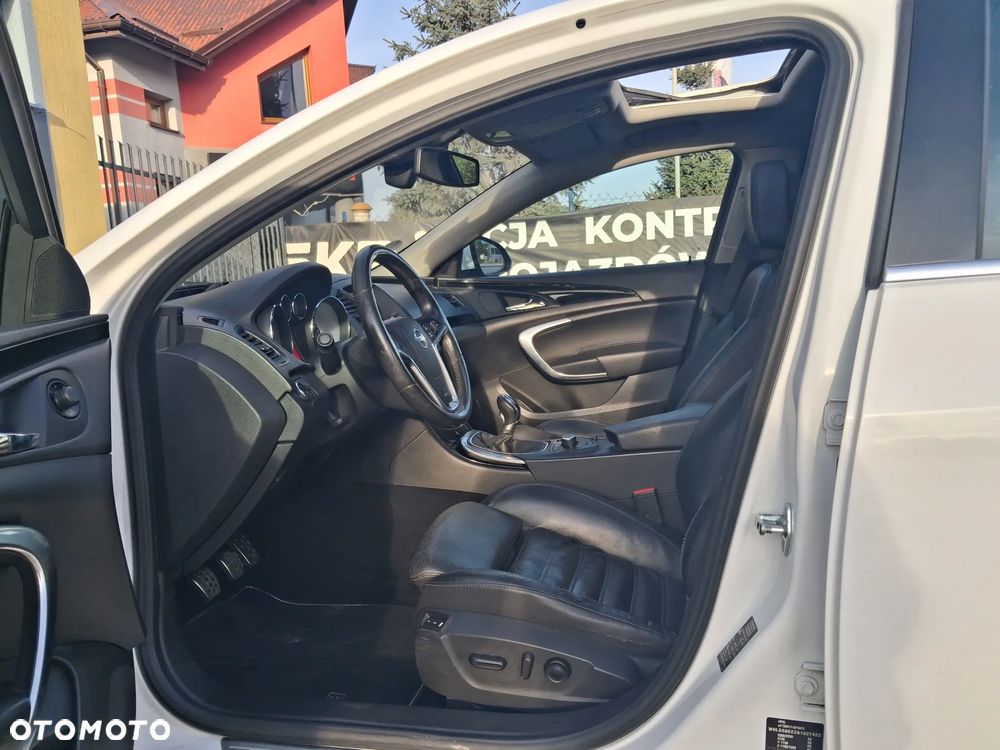Opel Insignia 2.0 Turbo 4x4 Cosmo - 33