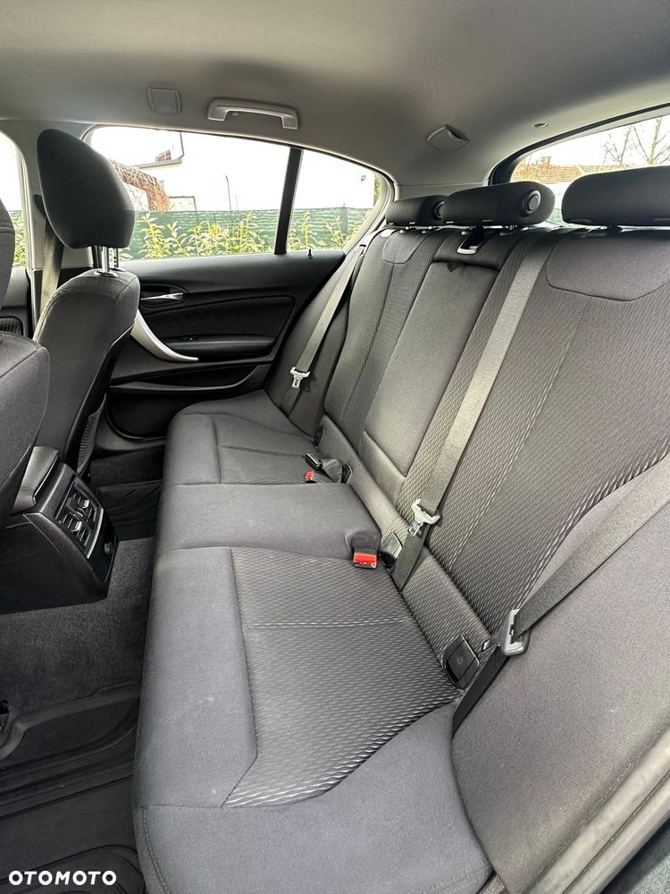 BMW Seria 1 116d - 15