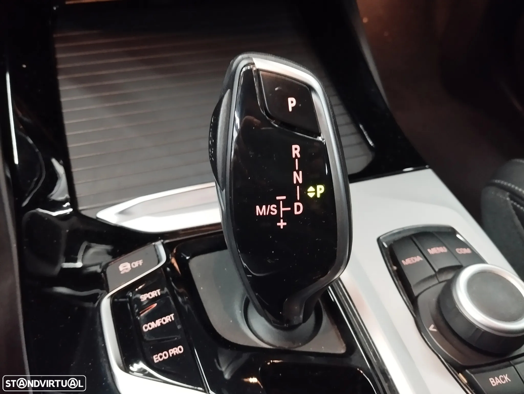 BMW X3 18 d sDrive Advantage Auto - 36