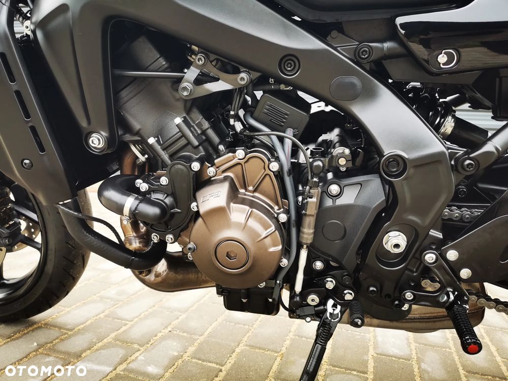 Yamaha XSR - 32