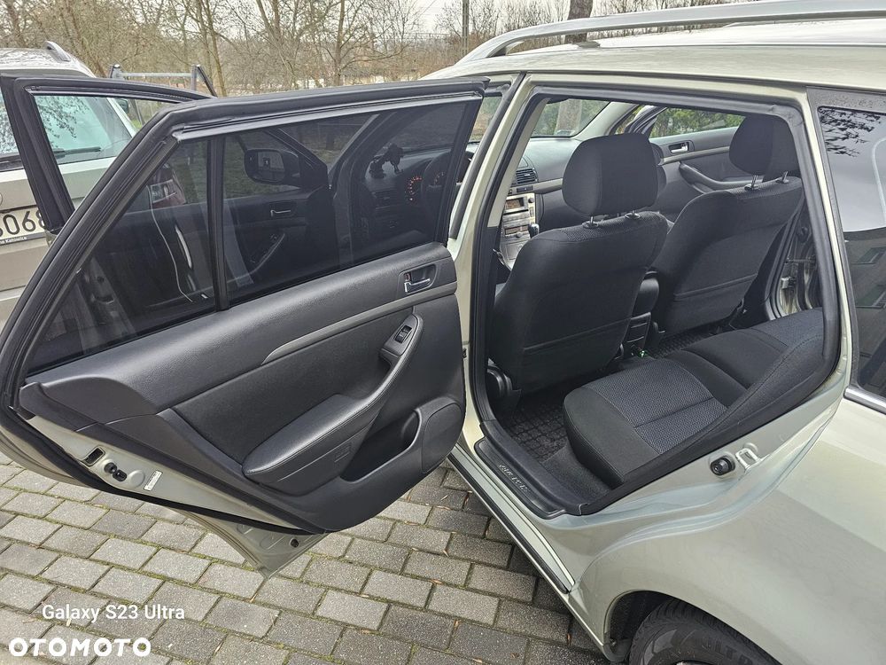 Toyota Avensis 2.0 VVT-i Sol Plus - 18