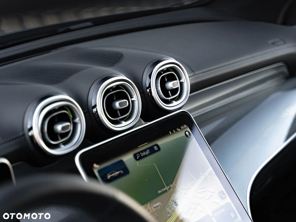 Mercedes-Benz GLC 300 d mHEV 4-Matic AMG Line - 29