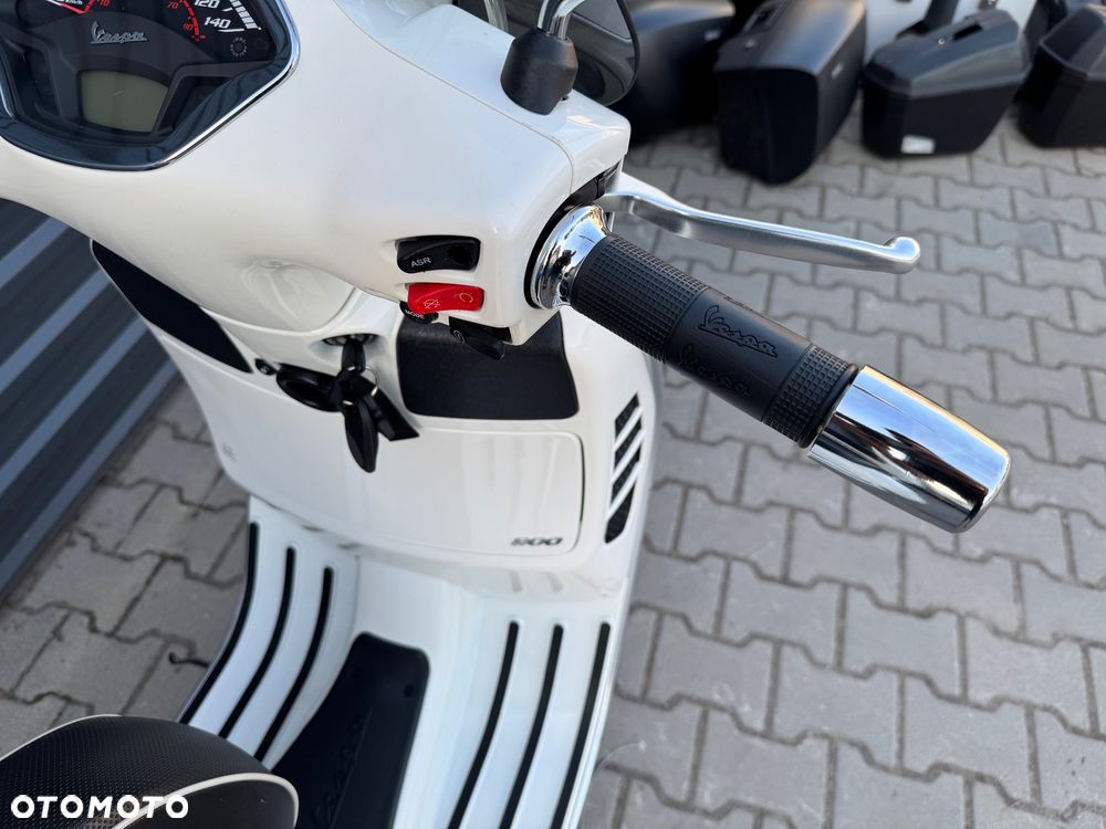 Piaggio Vespa - 12
