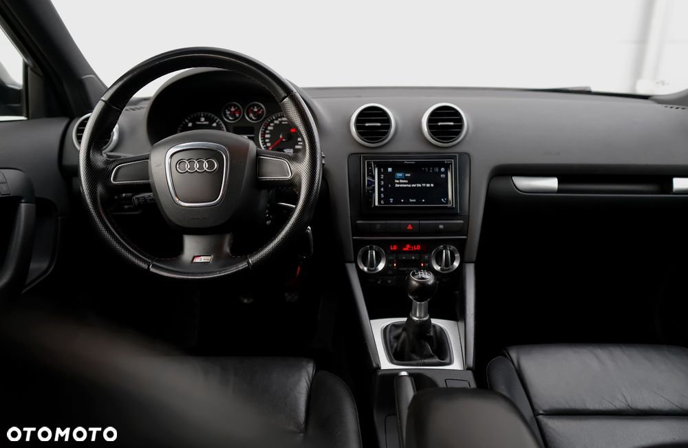 Audi A3 Sportback 2.0 TDI DPF quattro S line Sportpaket (plus) - 8