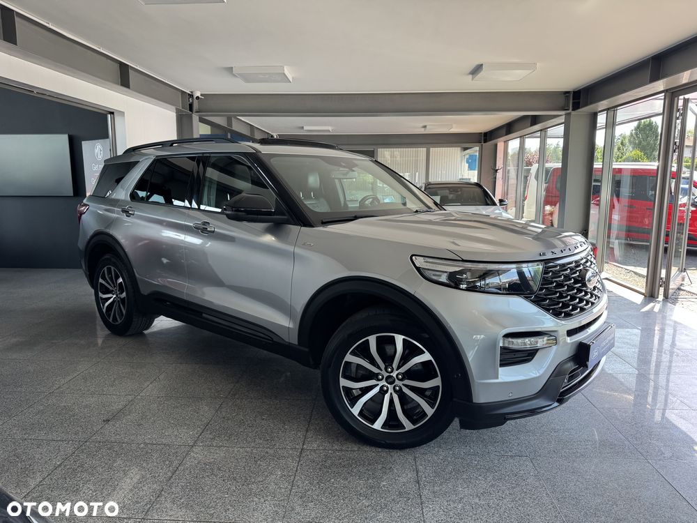 Ford Explorer - 2