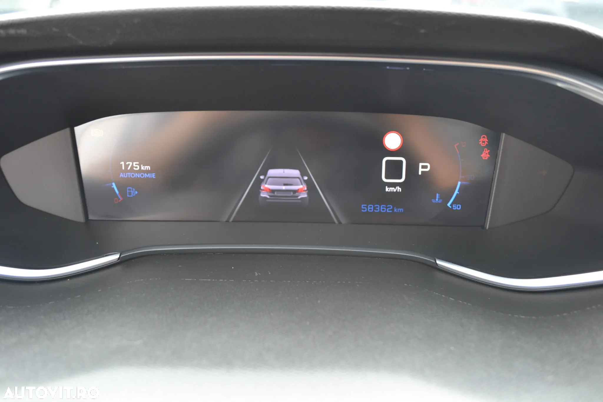 Peugeot 308 PureTech 130 EAT8 Allure - 12