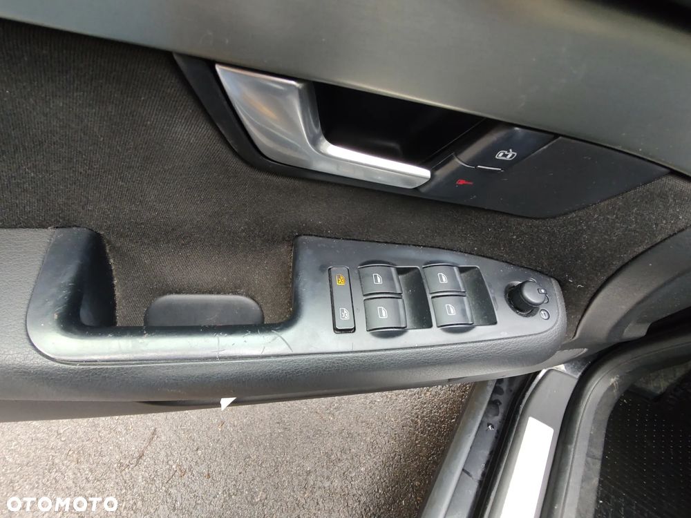 Audi A4 Limousine - 11