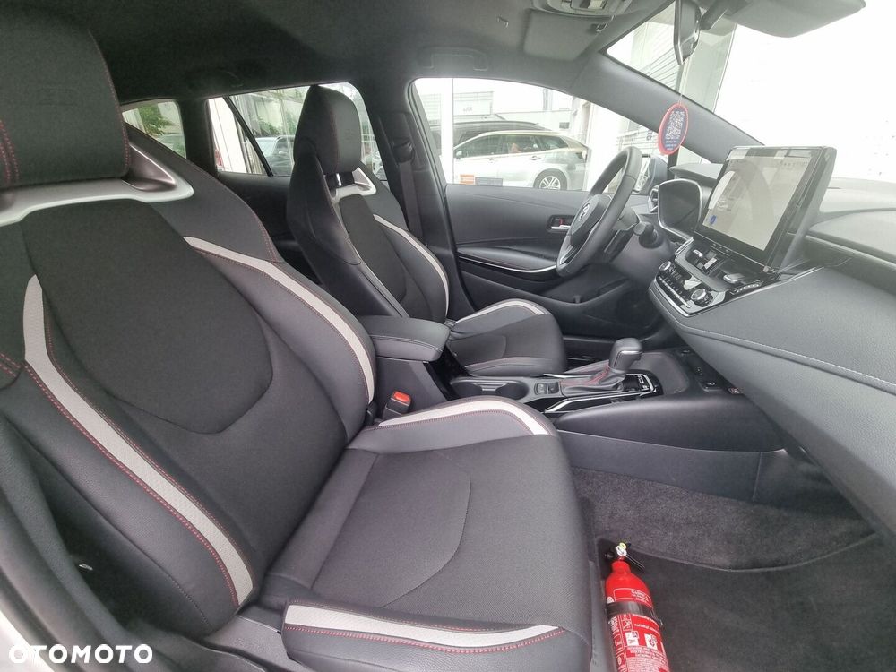 Toyota Corolla 2.0 Hybrid GR Sport - 10