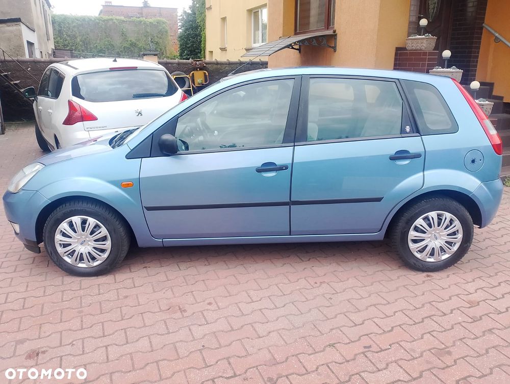 Ford Fiesta 1.4 Trend - 9