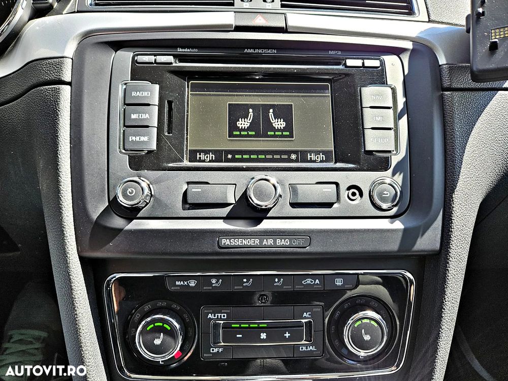 Skoda Superb 2.0 TDI Elegance - 14