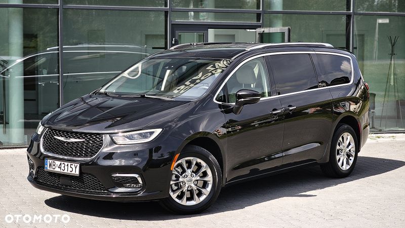 Chrysler Pacifica - 1