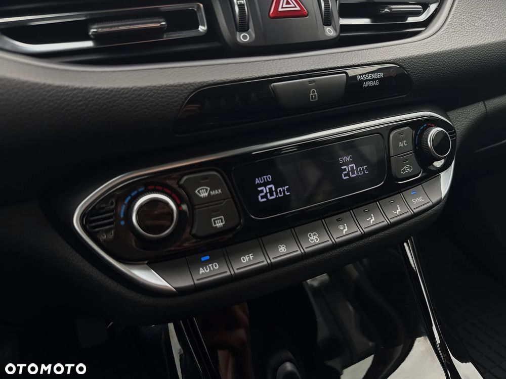 Hyundai i30 1.5 T-GDI 48V Smart Plus - 22