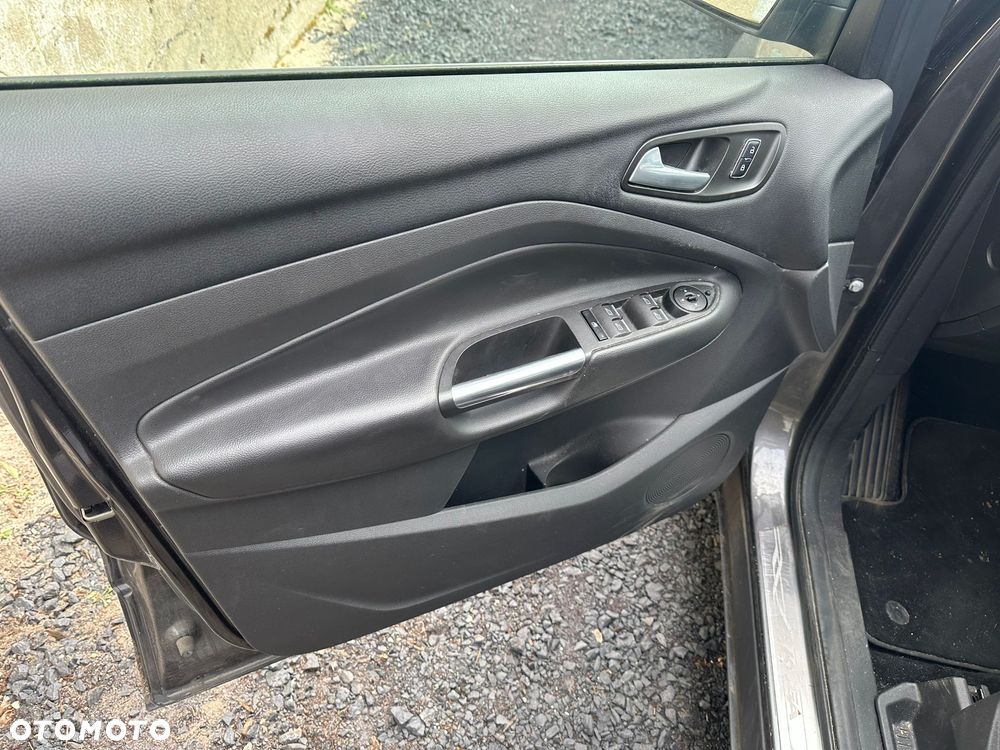 Ford Kuga 2.0 TDCi 4x4 Titanium - 15