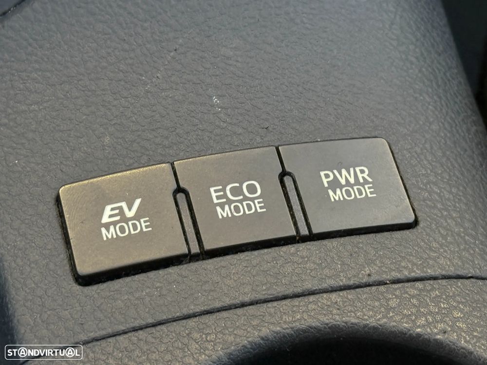 Toyota Auris Touring Sports 1.8 HSD Freestyle - 14