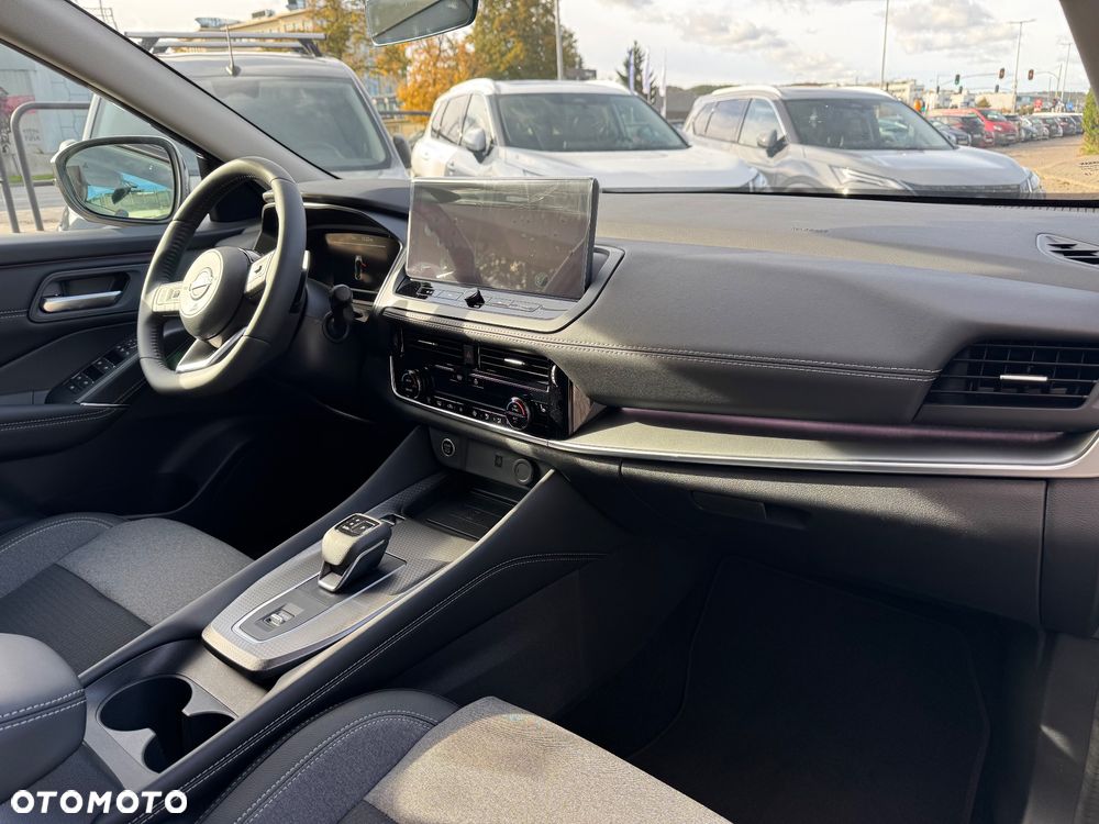 Nissan Qashqai 1.3 DIG-T mHEV N-Connecta Xtronic - 13