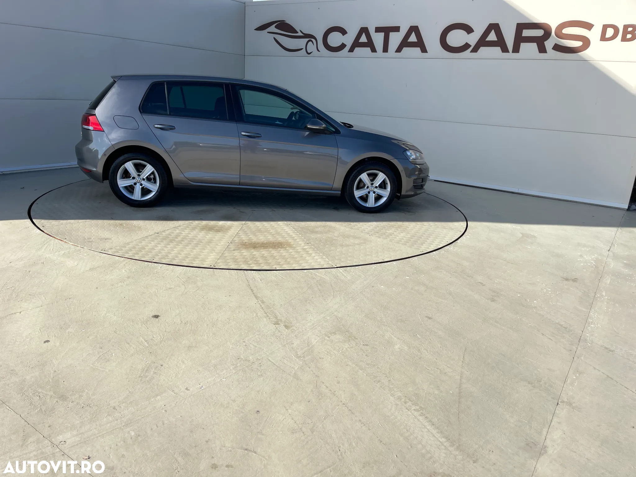 Volkswagen Golf 1.4 TSI DSG Comfortline - 18