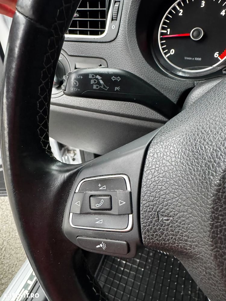 Volkswagen Polo - 22