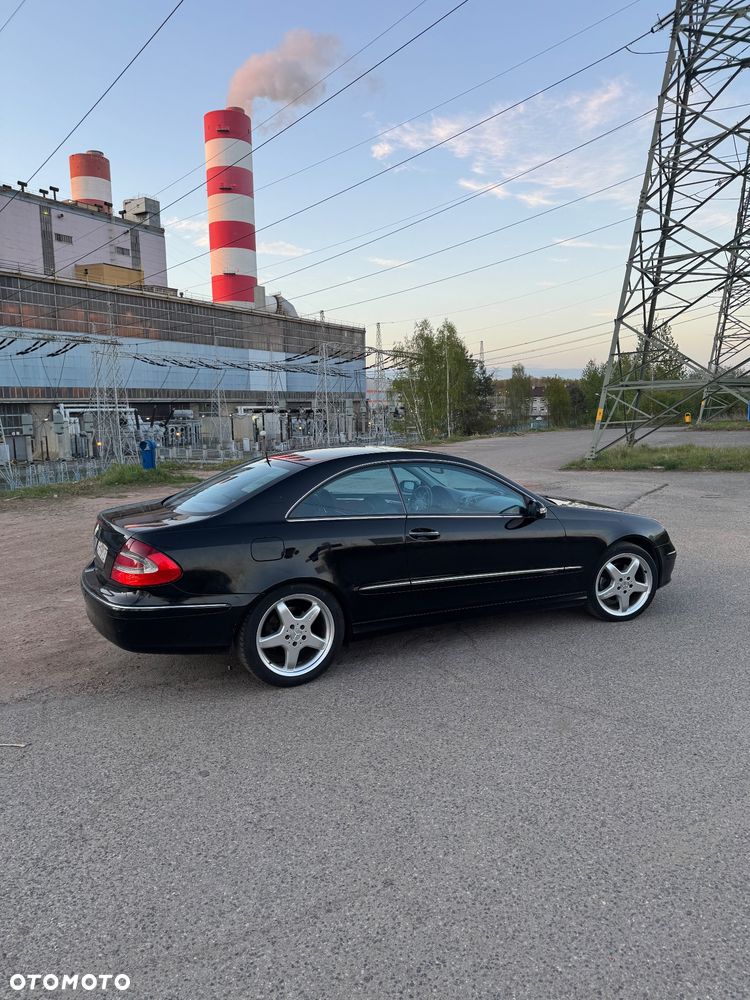 Mercedes-Benz CLK - 4