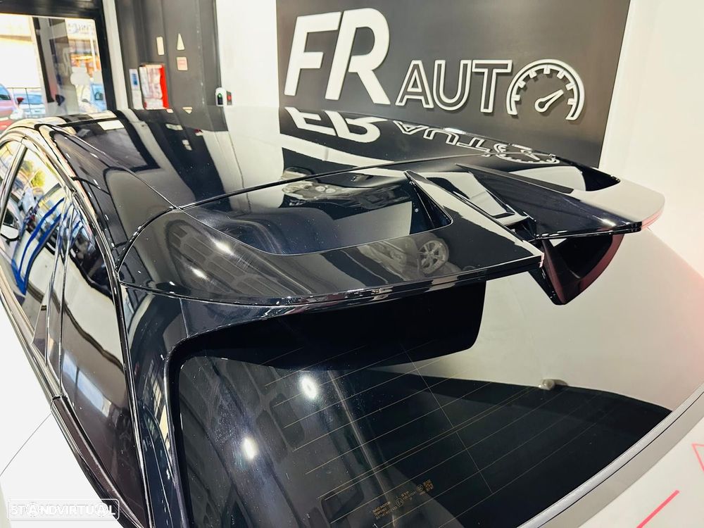 MG MG4 64 kWh Luxury - 25