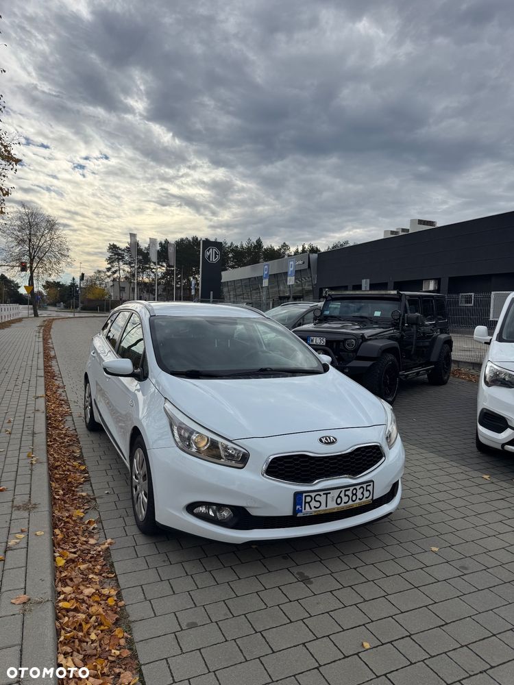 Kia Ceed - 1
