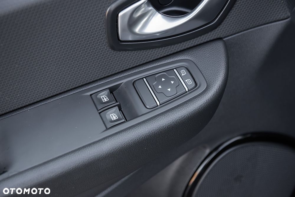 Renault Clio - 16
